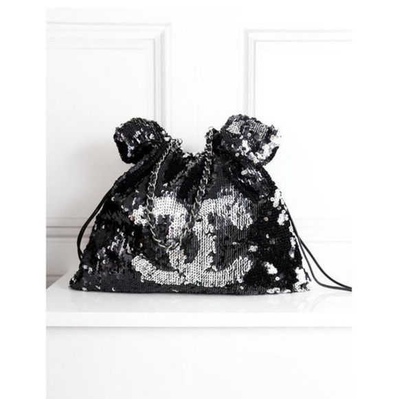 Chanel - Picture 2 of 14